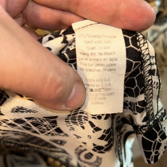 Georgiou Studios Dress - Picture 4 of 4